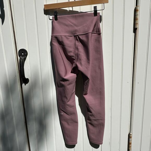 Alo Yoga Woodrose Airlift 7/8 Leggings Intrigue Wild Thing Real Bra Tank XS Set - Picture 16 of 16